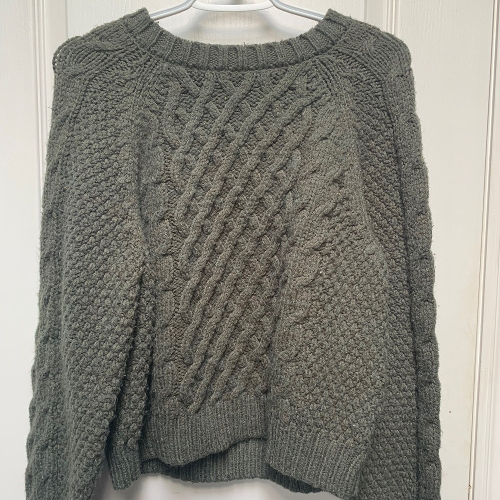 American Eagle Outfitters Olive Green Cable Knit Sweater